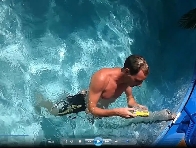 pool reiniguns sklave