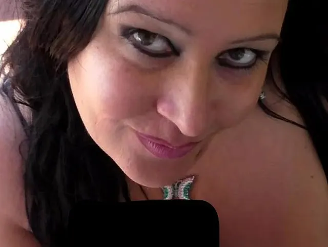 Privater Blowjob mit Schwanzexplosion