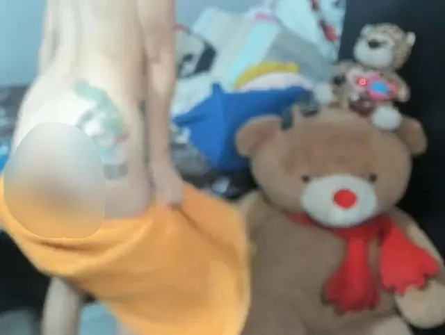 tanzen völlig nackt und sehr geil geil geil geil geil (Ohne Ton)
