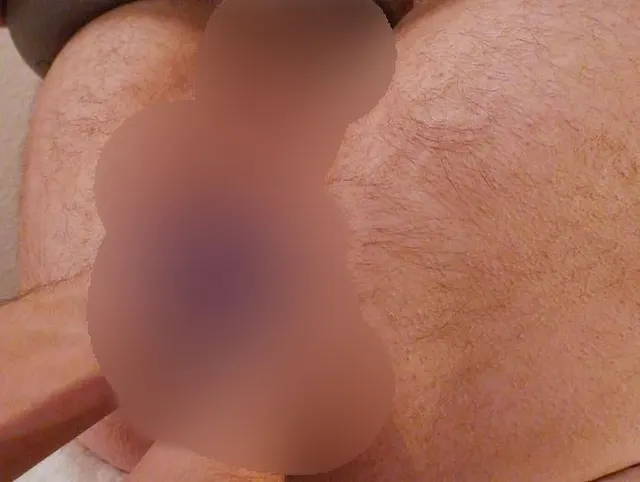 Cute Twink fistet mich richtig geil durch
