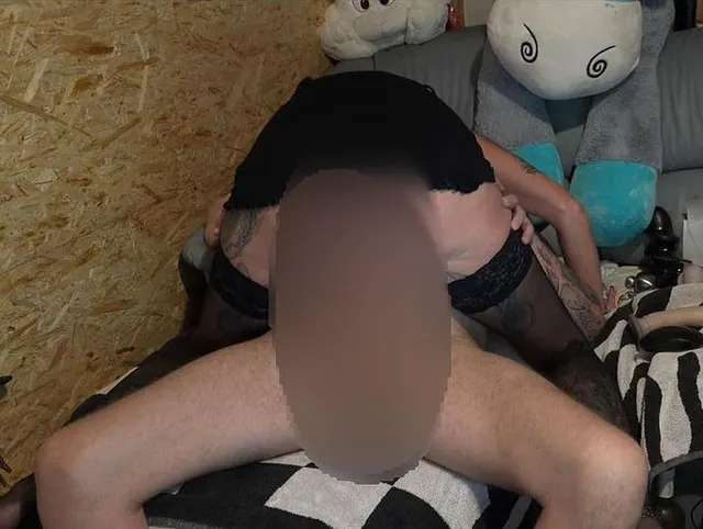 Pussy Fick mit mega kugel im Arsch bis beide spritzen , AO .