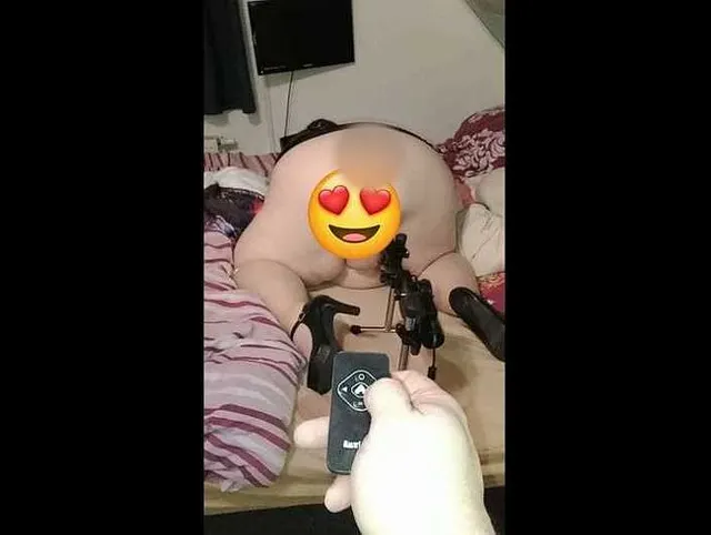 Xxl Dildo und Fickmaschiene