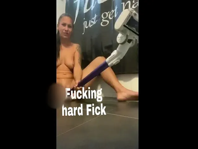 Der Staubsauger fickte mich