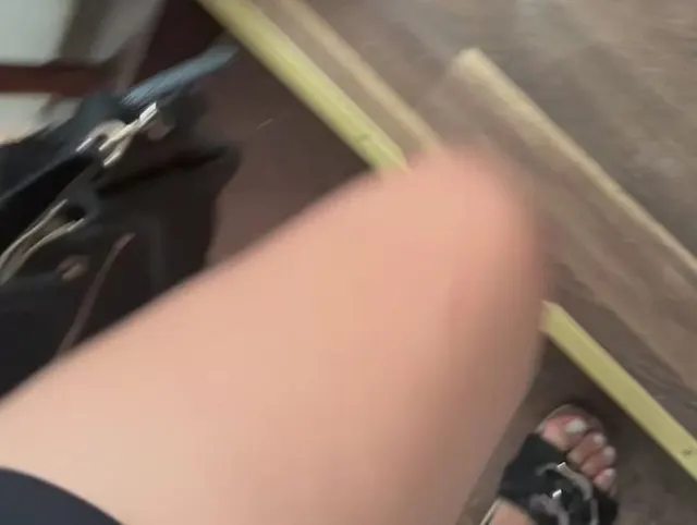 Im Treppenhaus seiner Eltern hab ich ihm geblasen