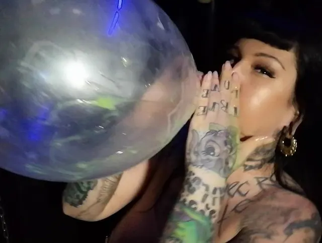 Big Slimy Balloons