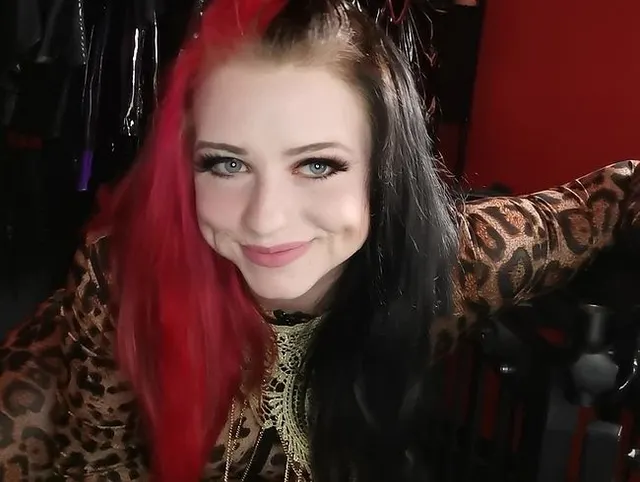 Heute wirst du meine Sissy