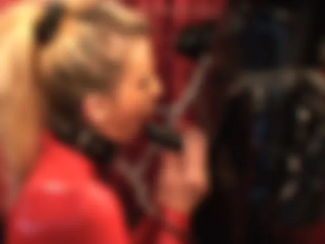 Djamila fickt mich mit dem Strapon
