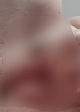 Schau dir meine Pussy genau an.