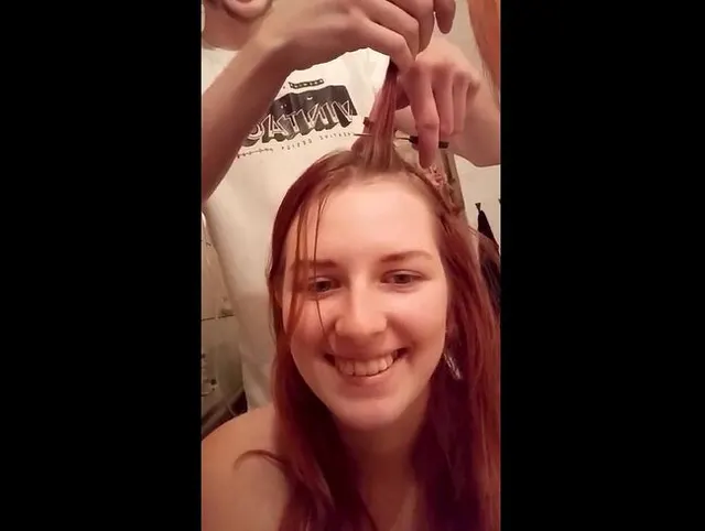 Ich habe meine Haare kahl geschnitten (bei 0)