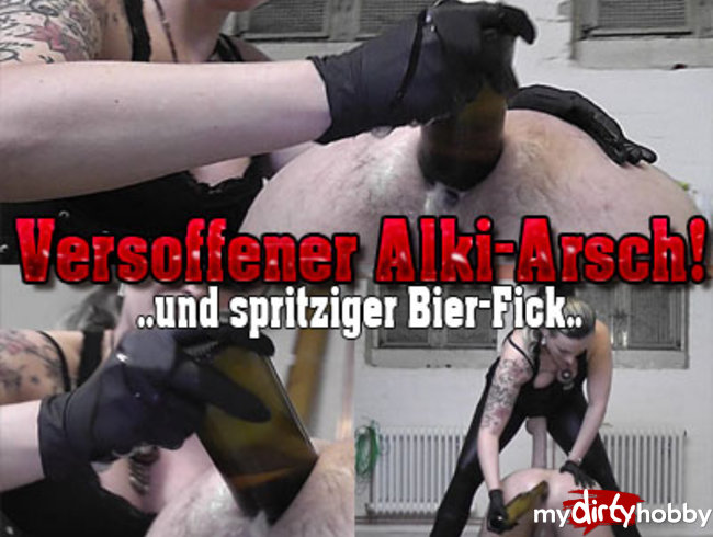 Versoffener Alki-Arsch und spritziger Bier-Fick!