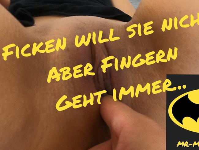 Feuchte Fan Pussy Gefingert